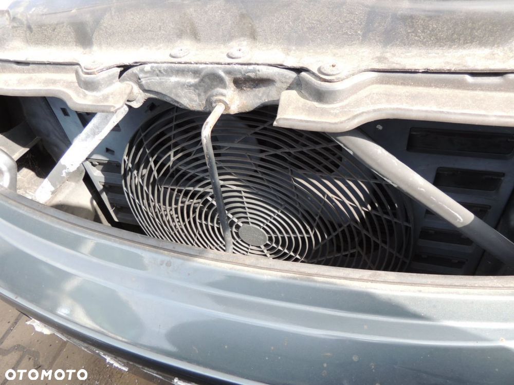 Pas przedni z chłodnicami BMW 735i E65 - 1