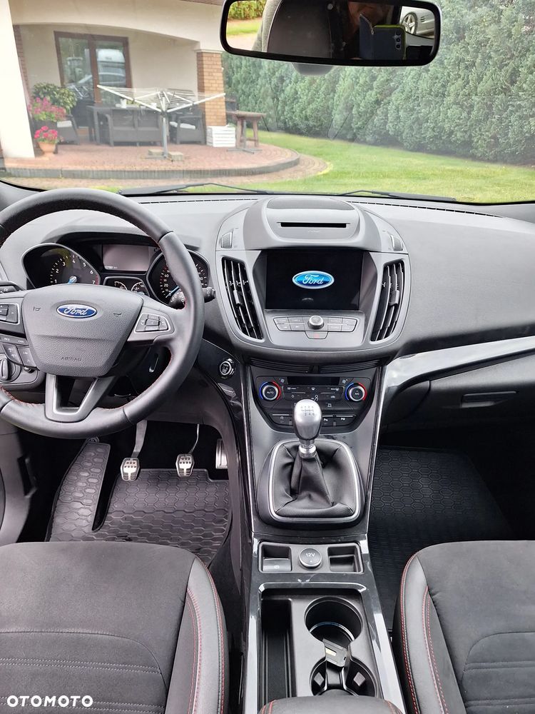 Ford Kuga - 16
