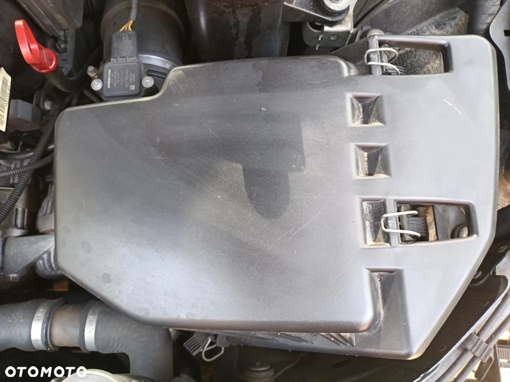 Obudowa filtra BMW E60 E61 M54 530i 525i 520i