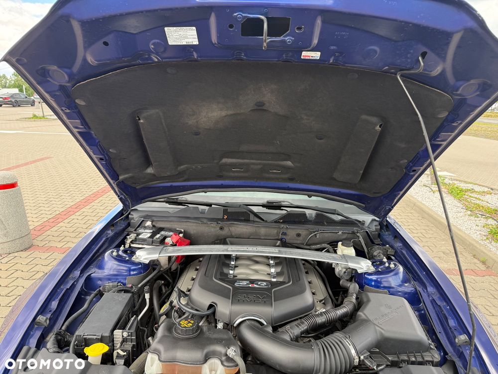 Ford Mustang 5.0 V8 GT - 16