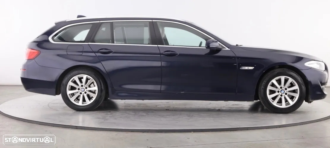 BMW 520 d Exclusive Auto 129g - 6