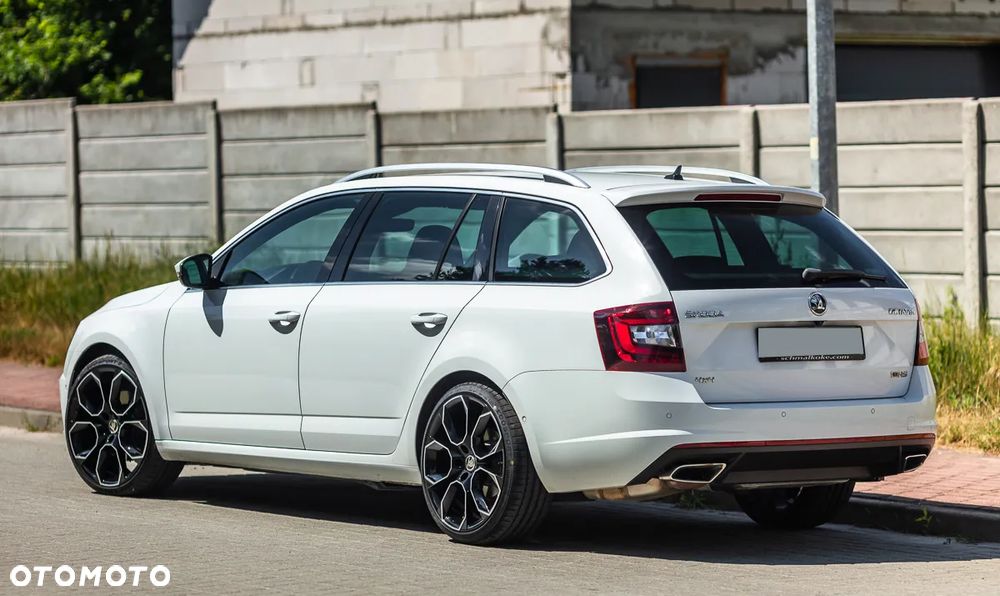Skoda Octavia 2.0 TDI 4x4 DSG RS - 15