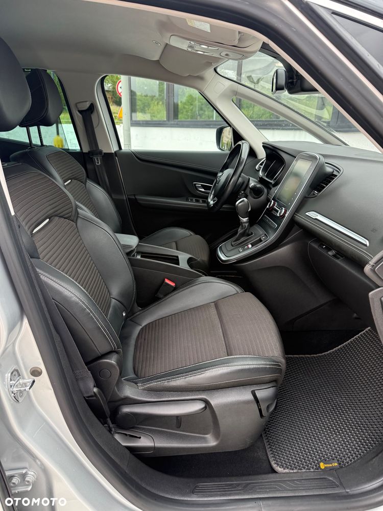 Renault Scenic TCe 140 GPF EDC BLACK EDITION - 28