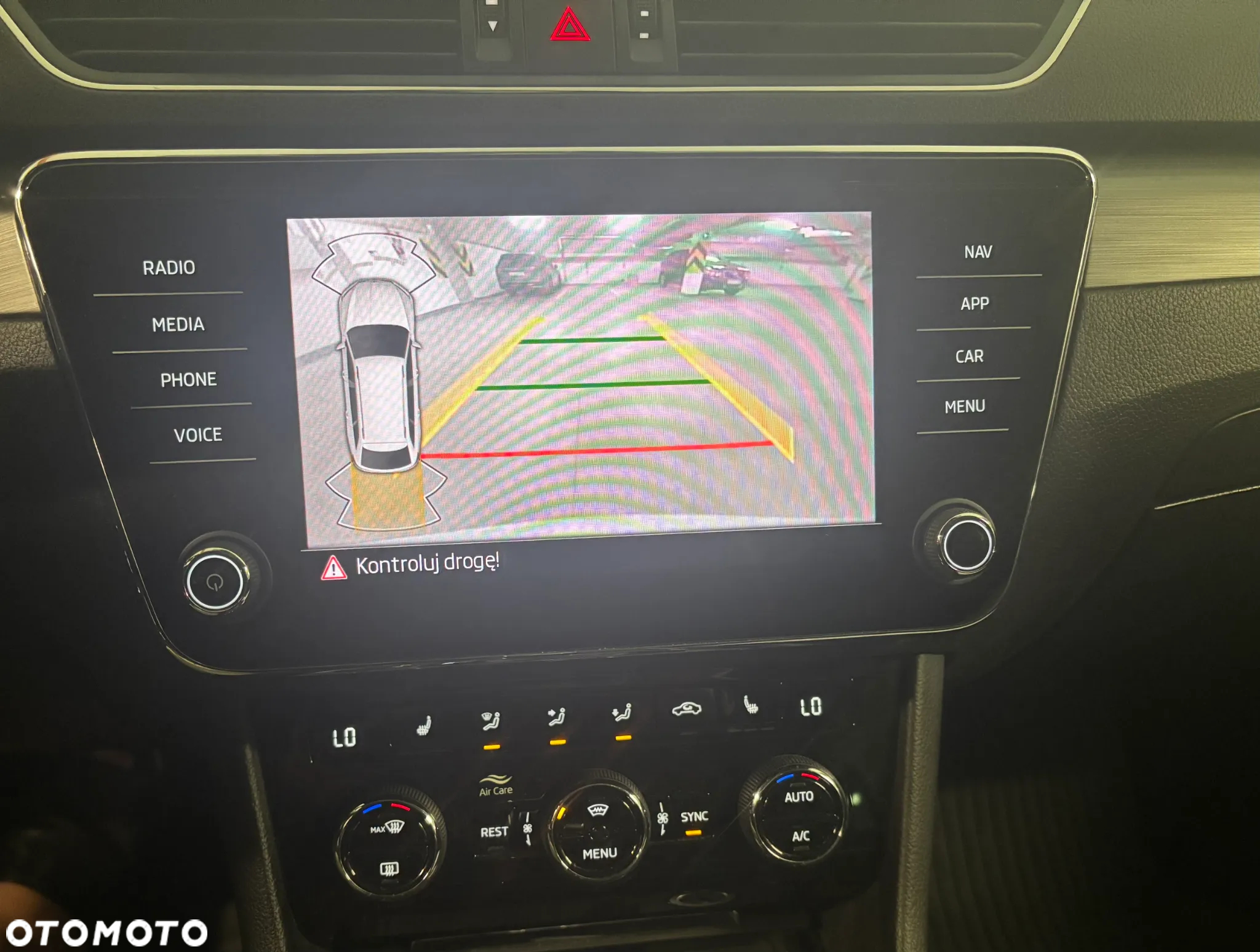 Skoda Superb 2.0 TDI SCR Style DSG - 10