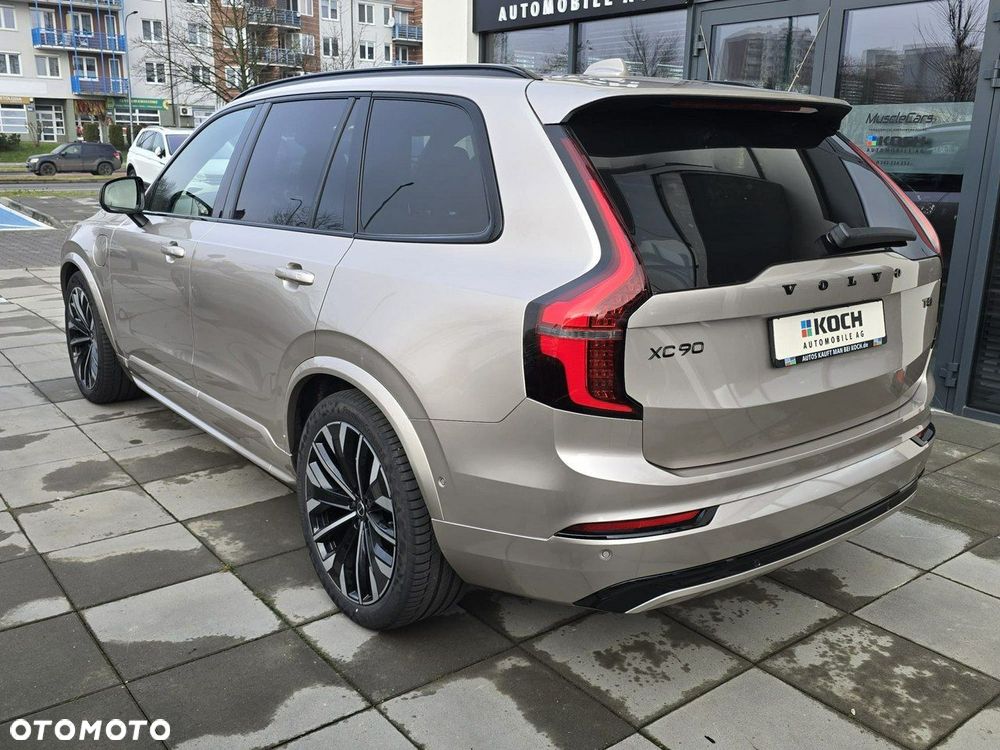 Volvo XC 90 T8 AWD Plug-In Hybrid Ultra Dark 7os - 3