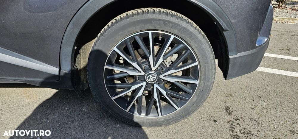 Toyota C-HR - 18