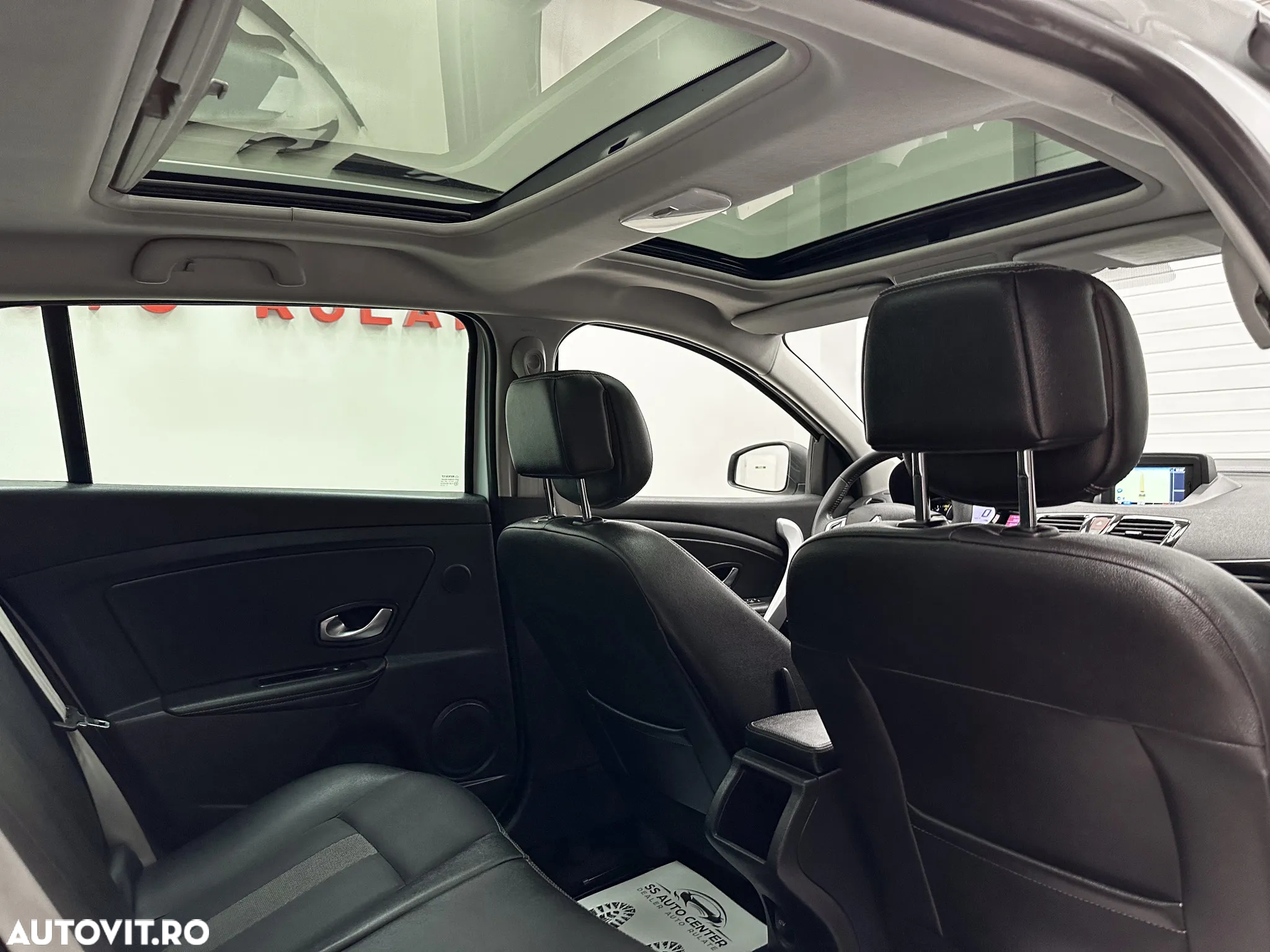 Renault Megane dCi 110 FAP EDC Bose Edition - 17