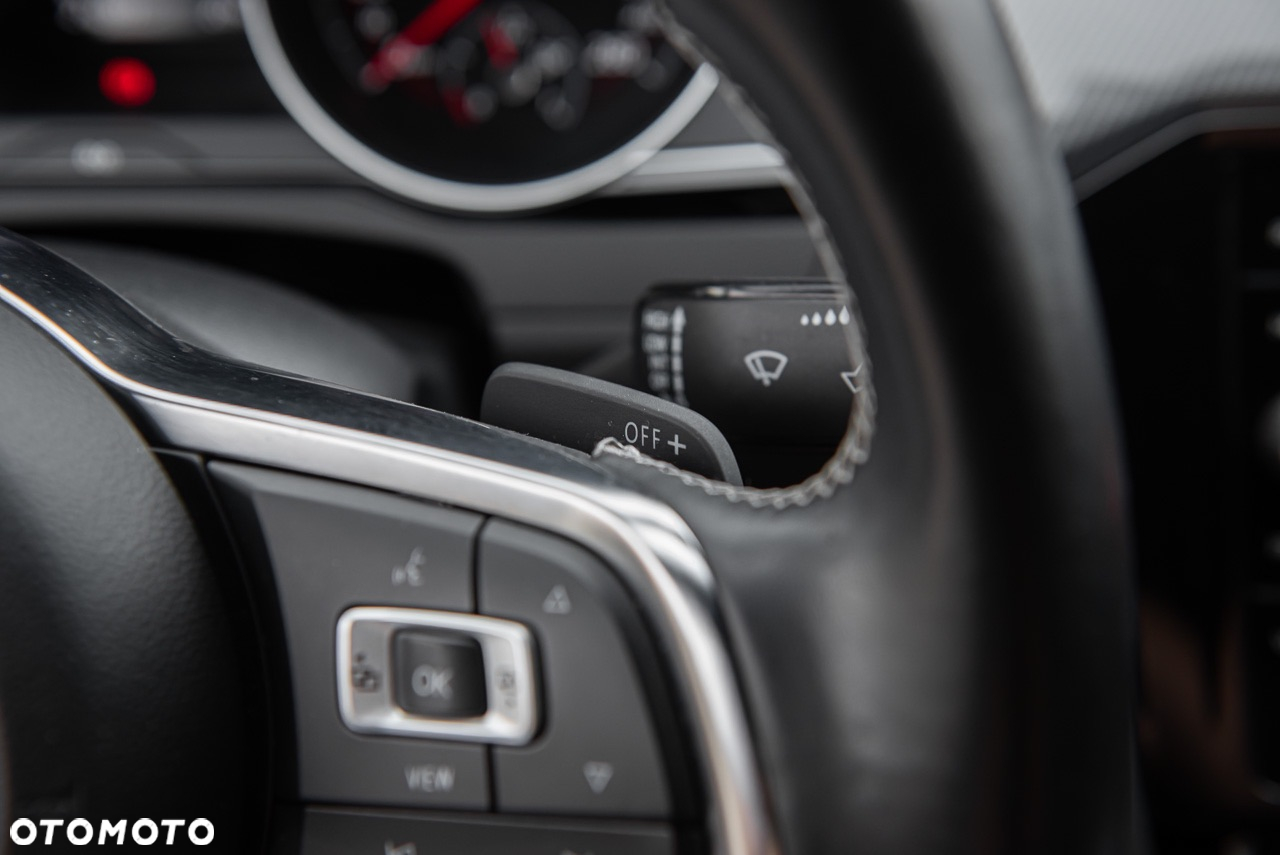Volkswagen Arteon 2.0 TDI SCR DSG R-Line Edition - 17