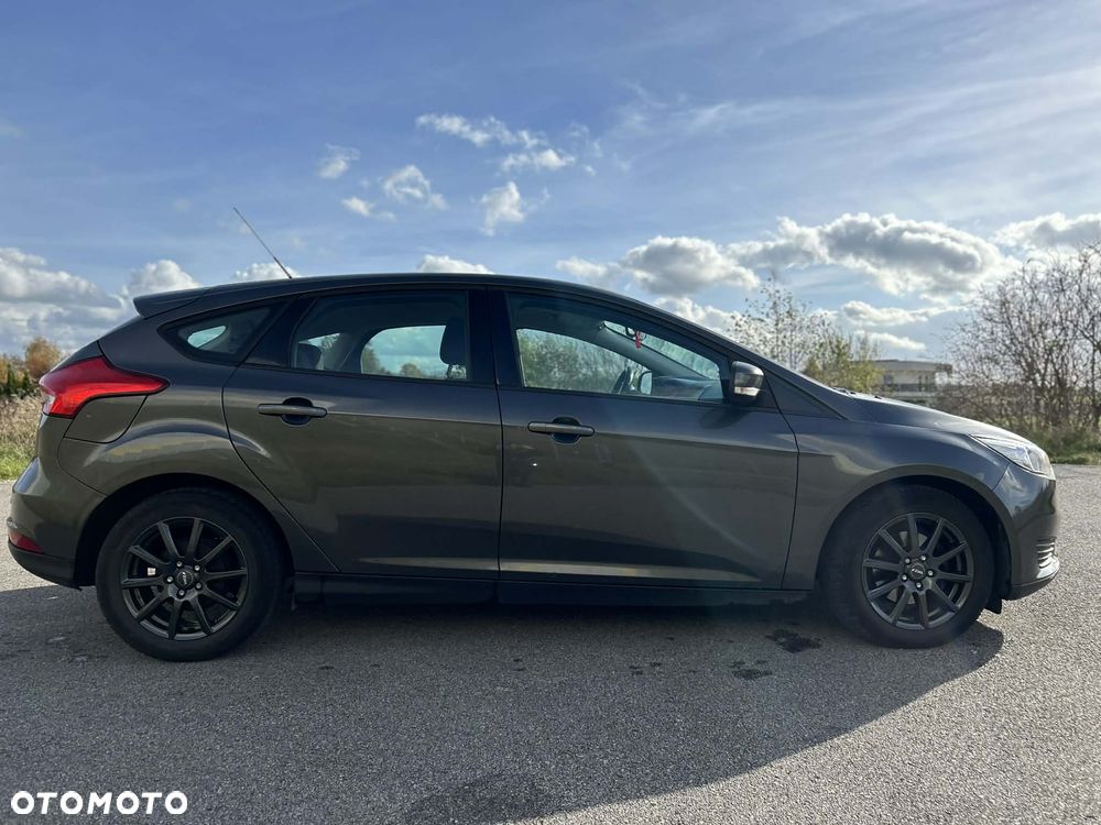Ford Focus 1.6 TDCi Edition - 8