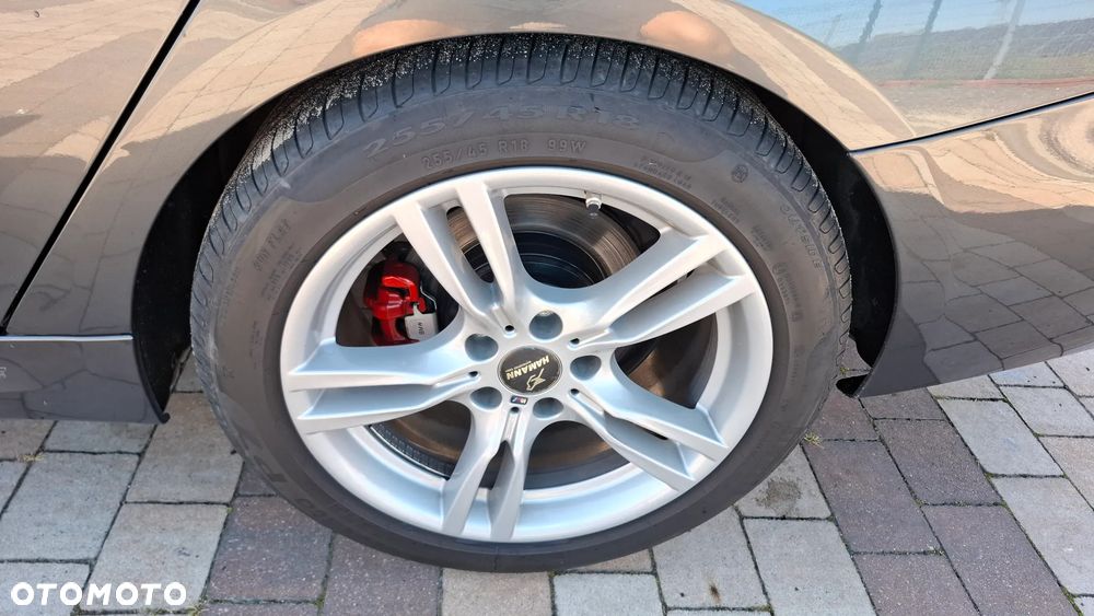 BMW Seria 3 320d xDrive Sport-Aut Sport Line - 4