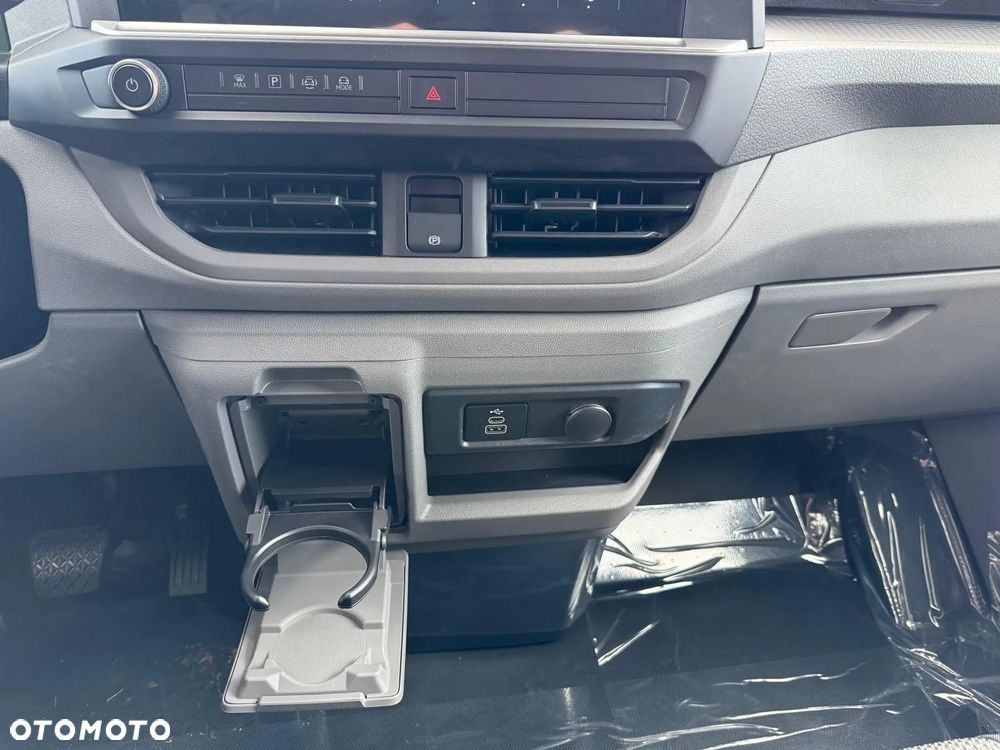 Volkswagen Transporter T7 - 25