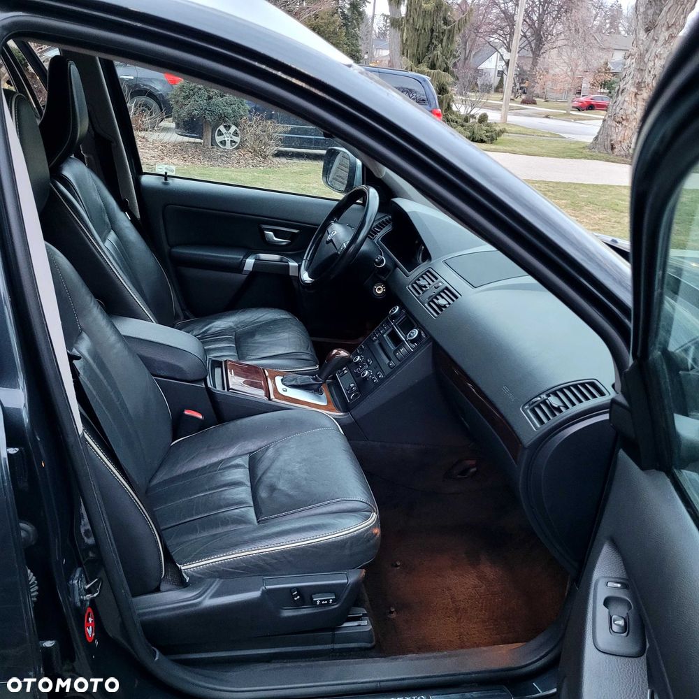 Volvo XC 90 - 8