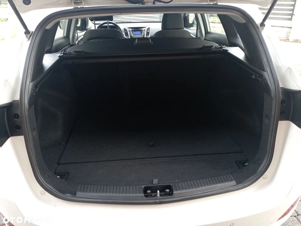 Hyundai i30 1.4 Premium - 19