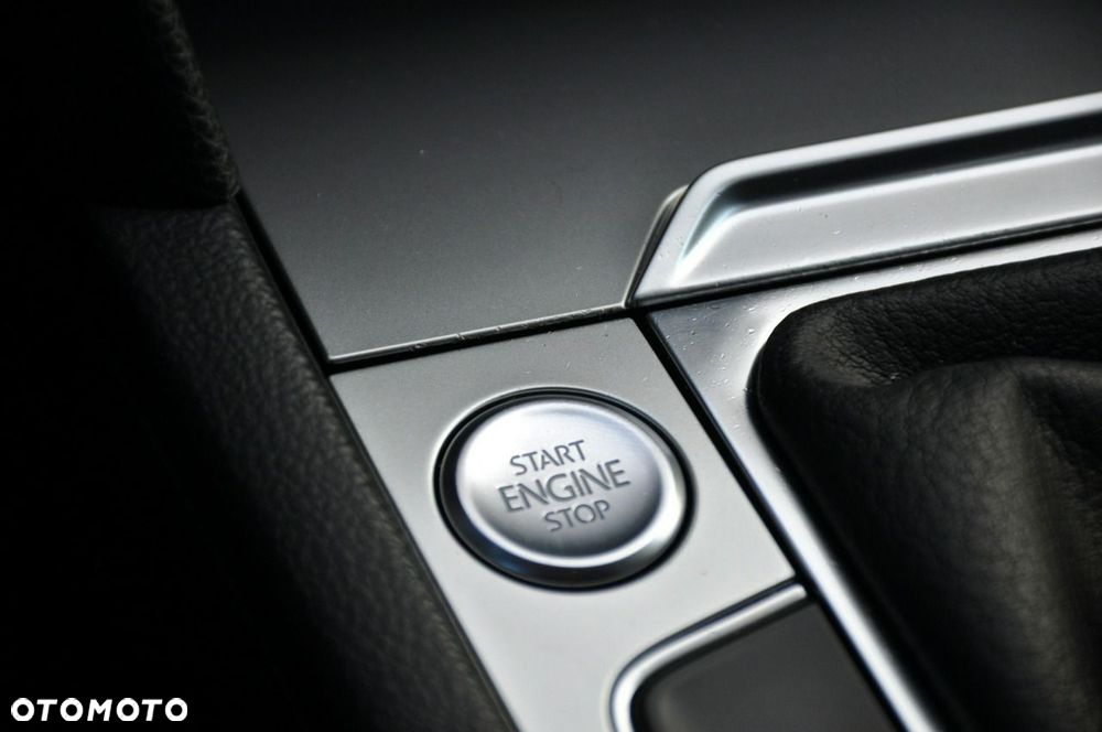 Volkswagen Passat Variant - 37