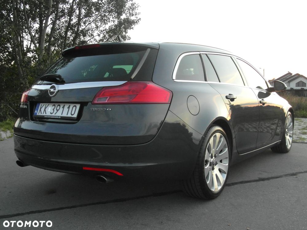 Opel Insignia 2.0 T Cosmo 4x4 - 10