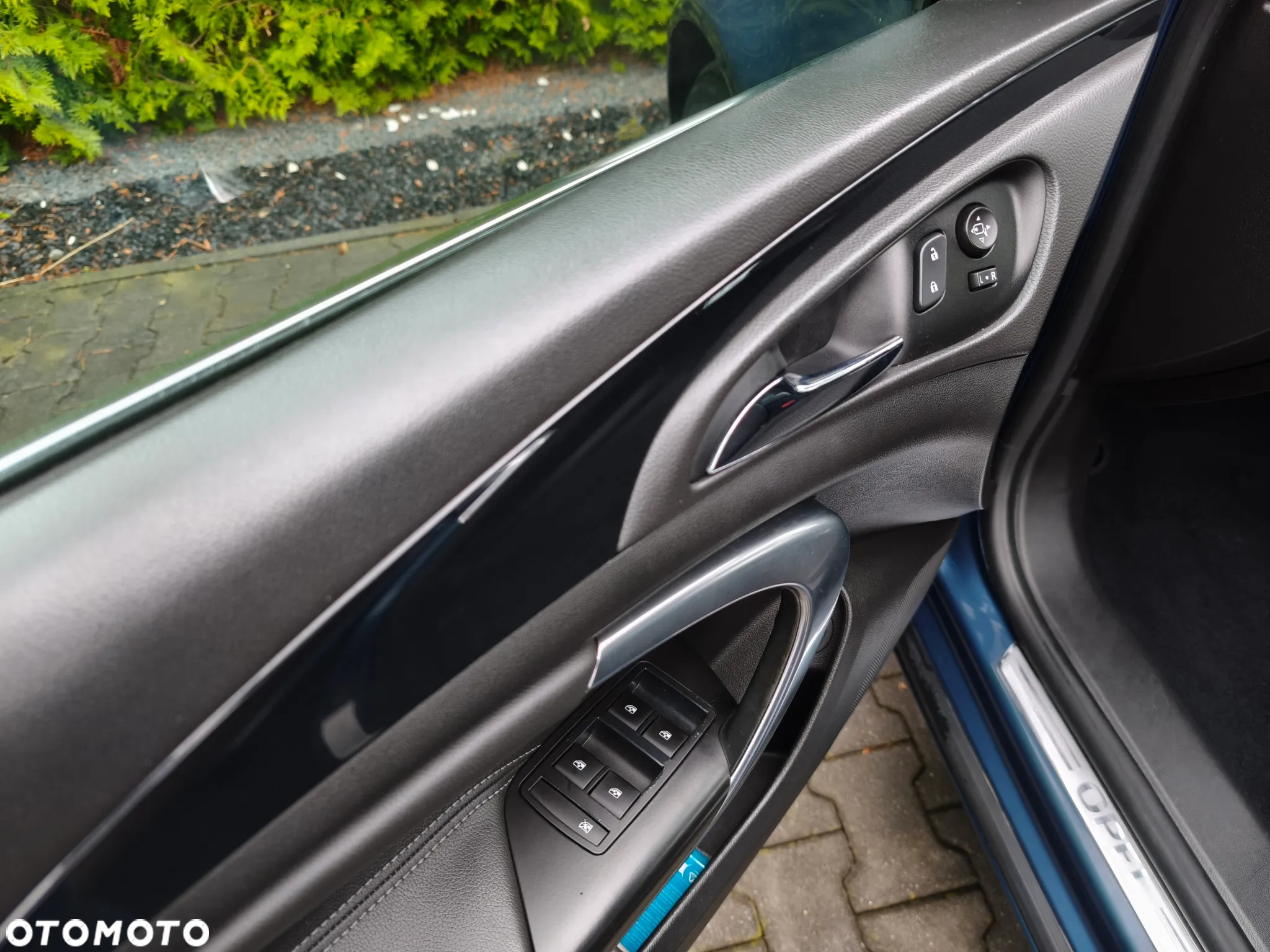 Opel Insignia - 12