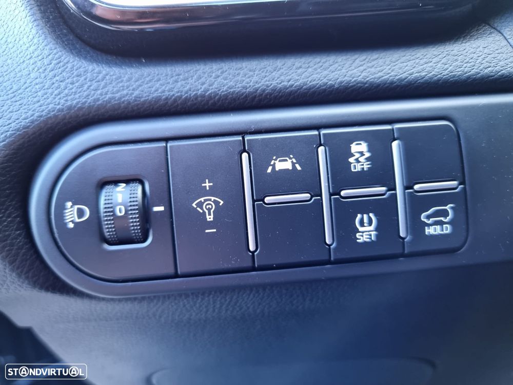 Kia XCeed 1.4 T-GDI Tech - 12