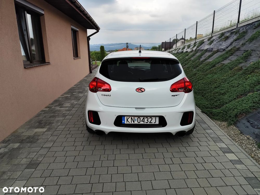 Kia Ceed 1.6 T-GDI GT L - 9