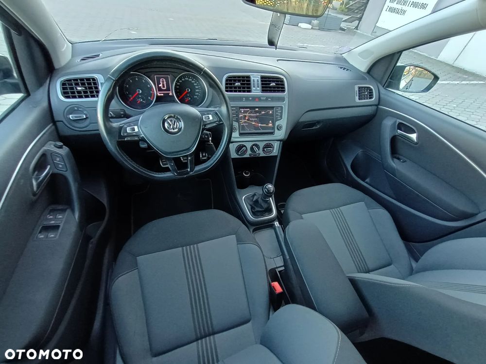 Volkswagen Polo 1.2 TSI Blue Motion Technology Allstar - 15