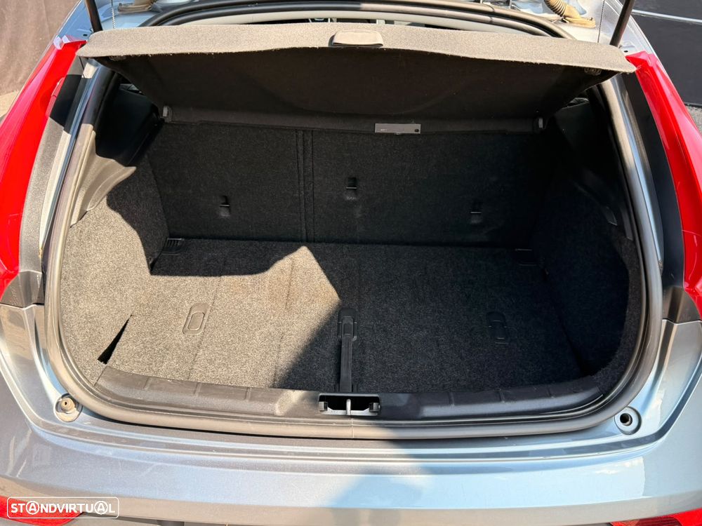 Volvo V40 2.0 D2 Momentum - 14