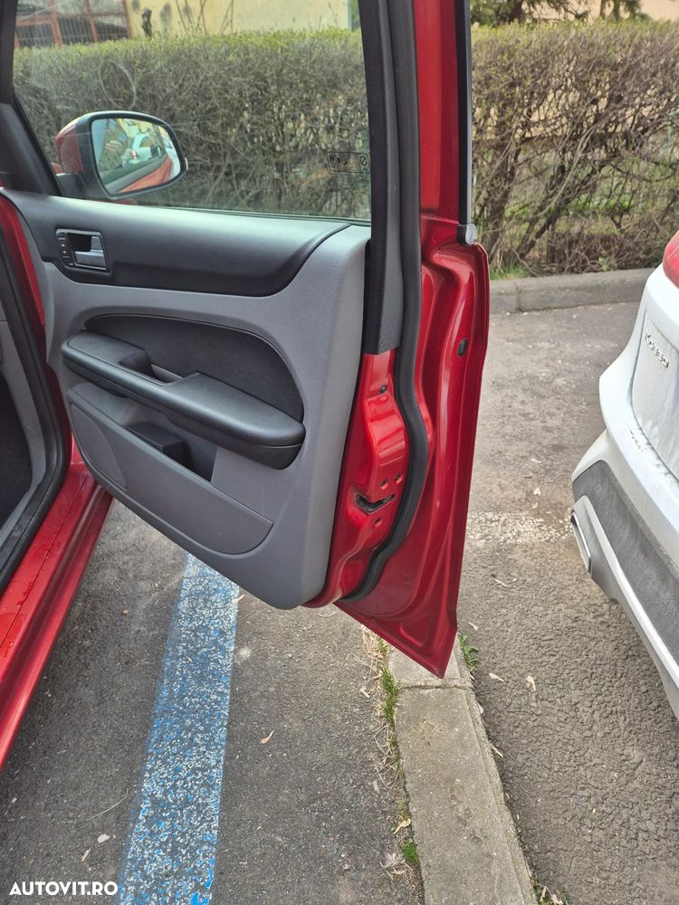 Ford Focus 1.8 TDCi Trend - 10
