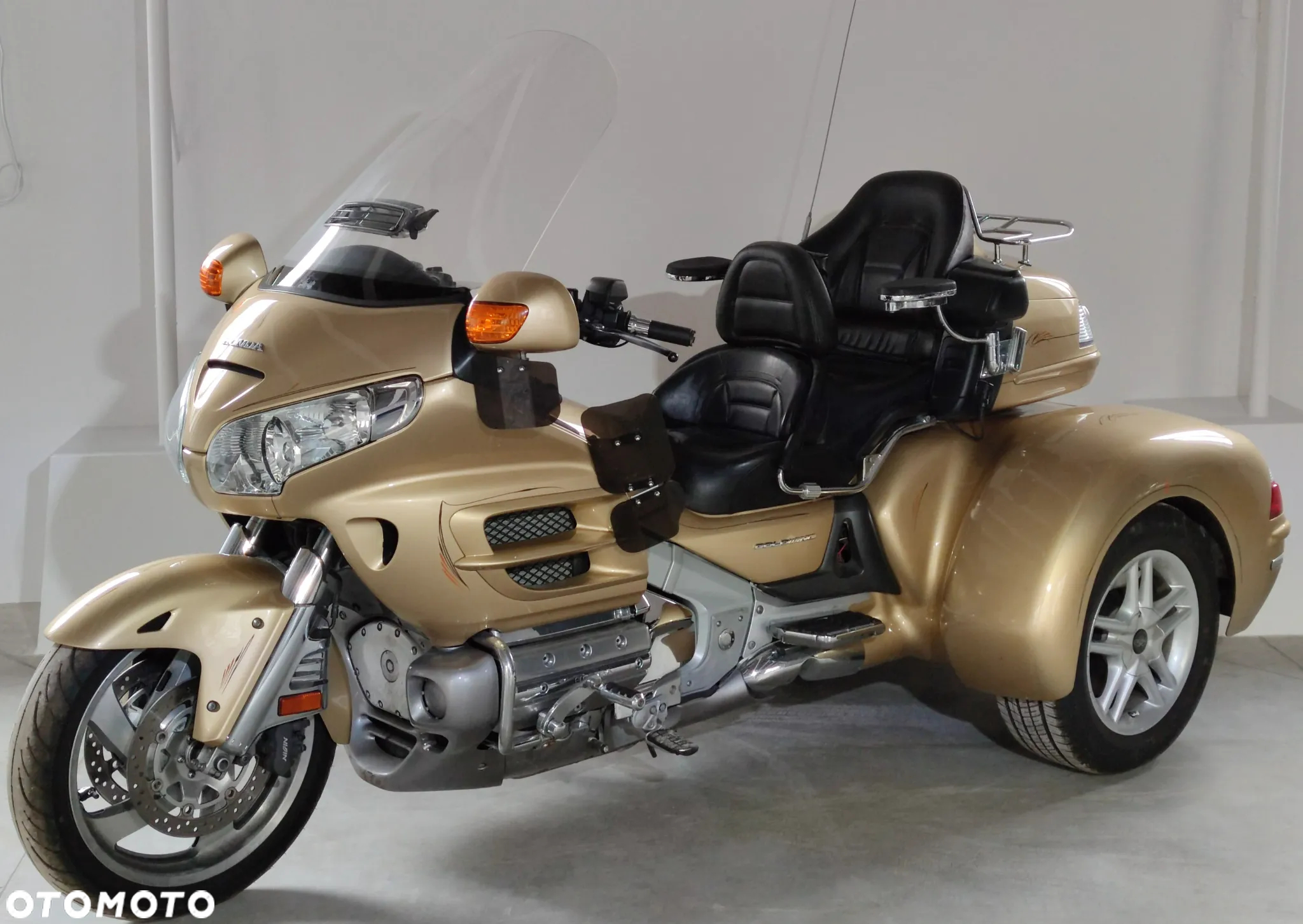 Honda GL - 10