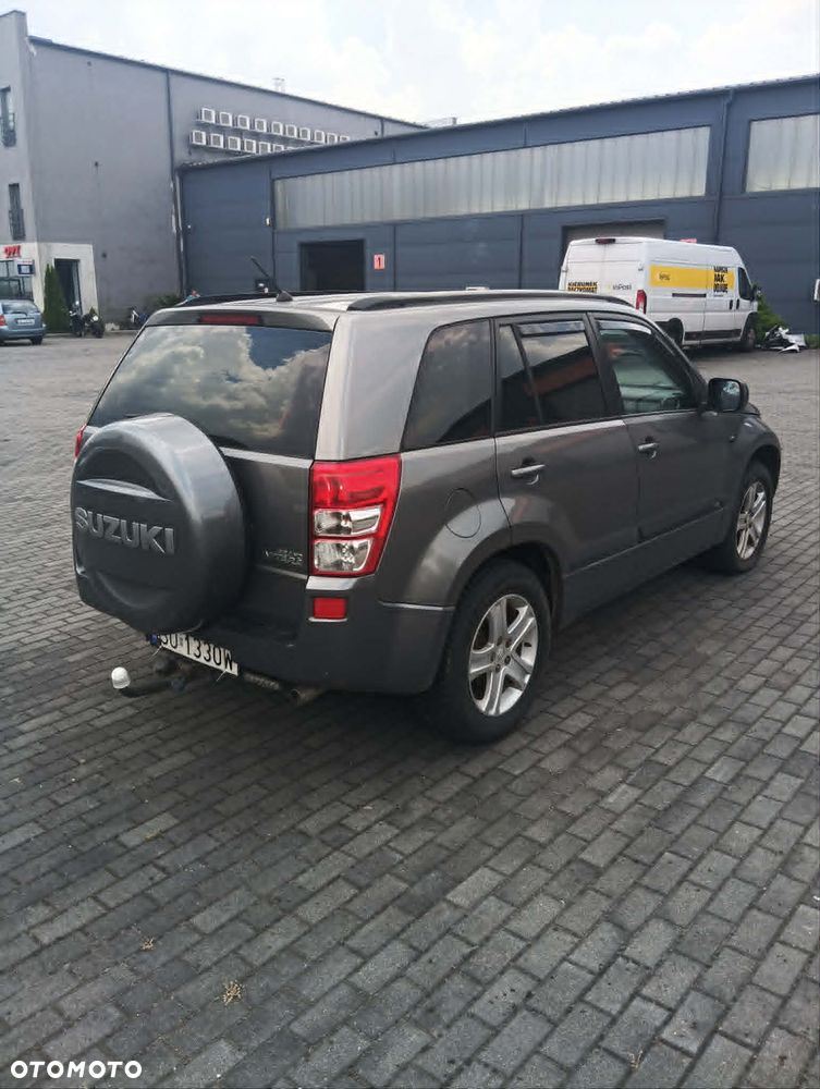 Suzuki Grand Vitara 2.0 - 4