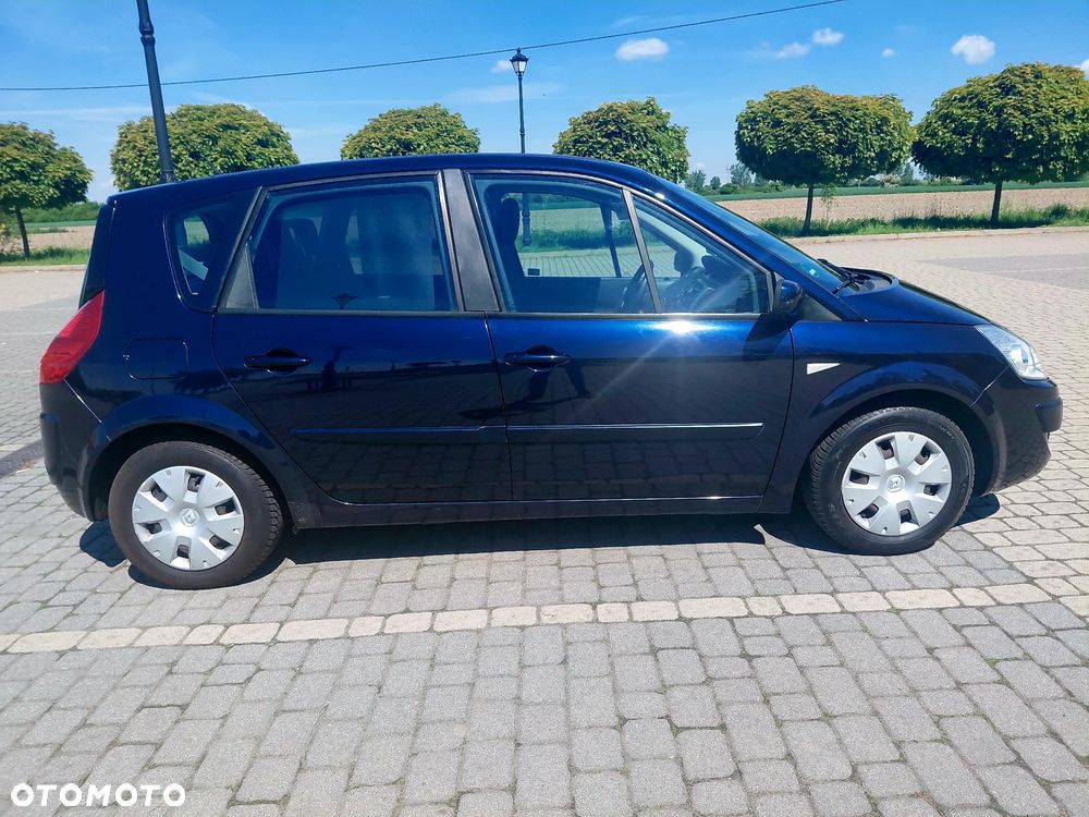 Renault Scenic 1.6 16V Confort Expression - 6