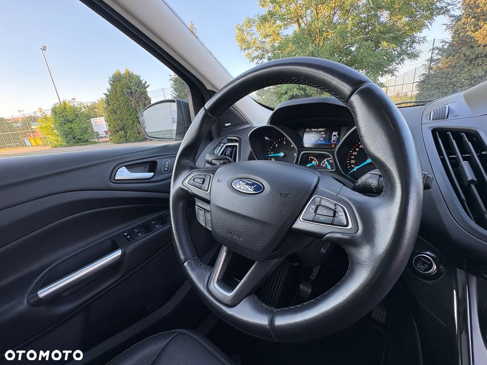 Ford Kuga 2.0 TDCi 4x2 Titanium - 32