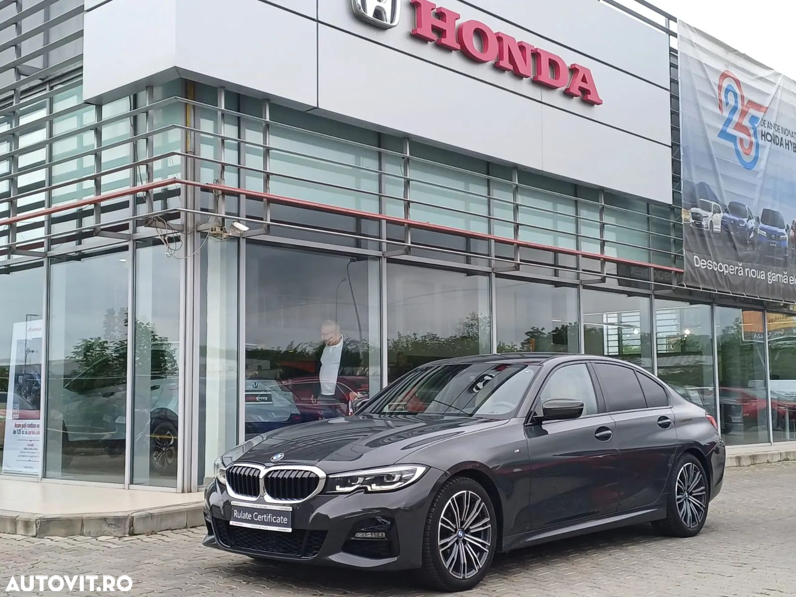 BMW Seria 3 320i xDrive AT - 1