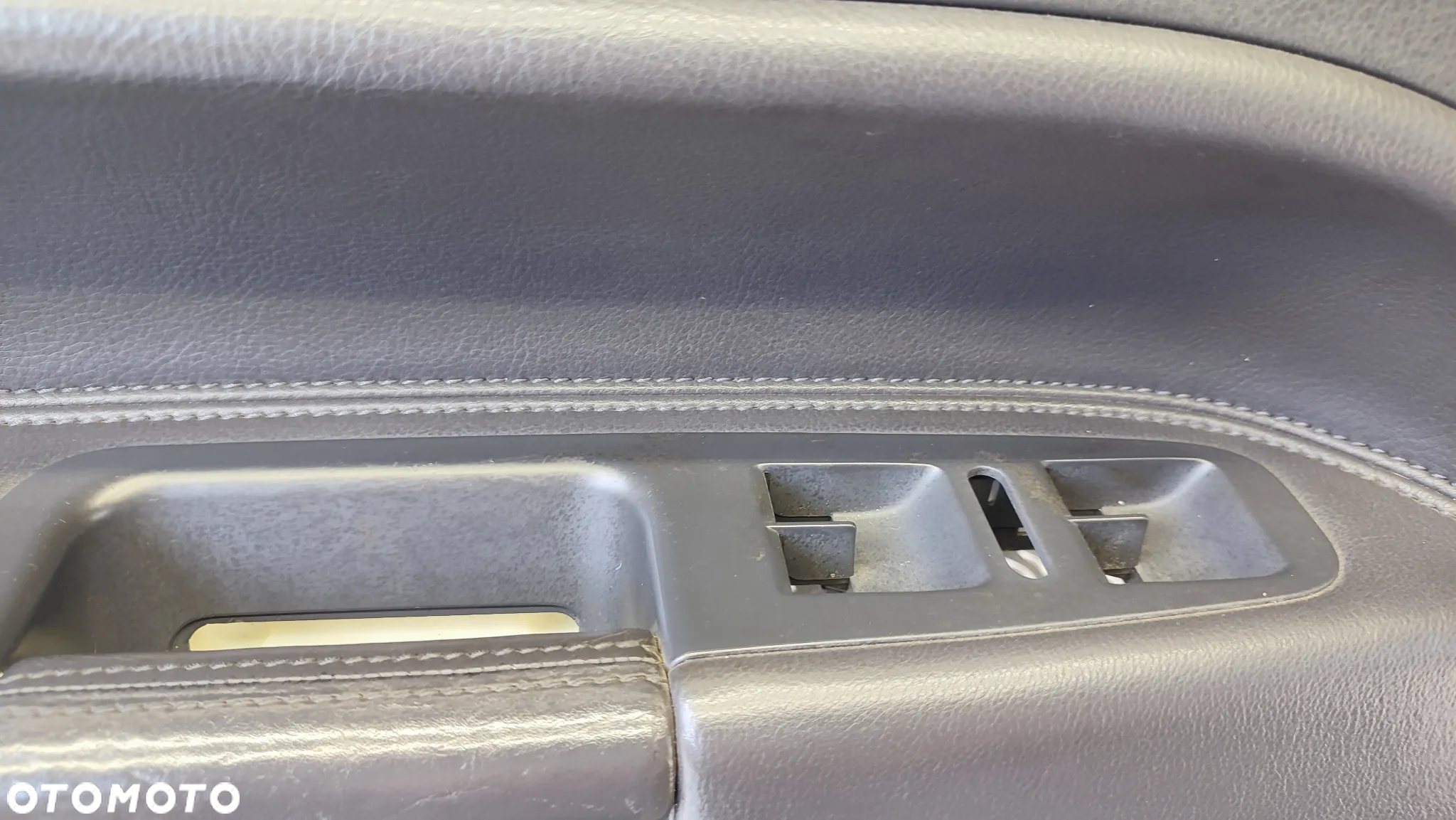VW TOUAREG 7L 03-09R TAPICERKA BOCZEK DRZWI CZARNA PRZOD LEWA KIEROWCY 7L6867011 AN - 4