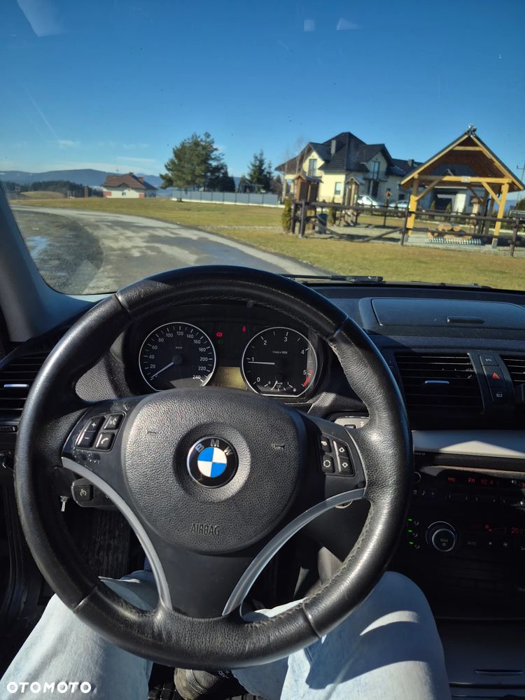 BMW Seria 1 118d DPF Edition Sport - 12