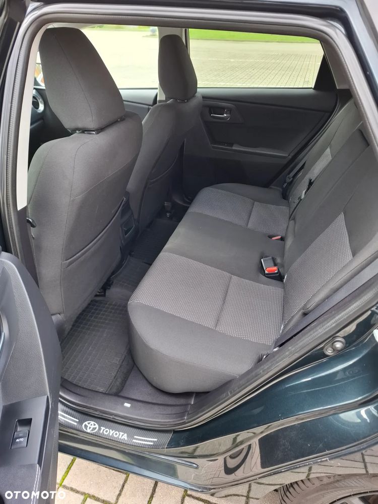 Toyota Auris 2.0 D-4D START Edition - 13