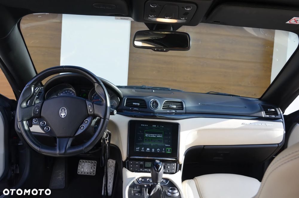 Maserati GranCabrio Sport - 28