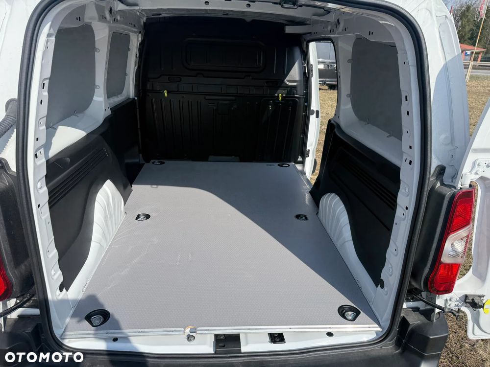 Toyota Proace City - 12