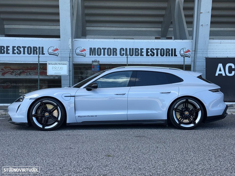Porsche Taycan Sport Turismo Turbo S - 13