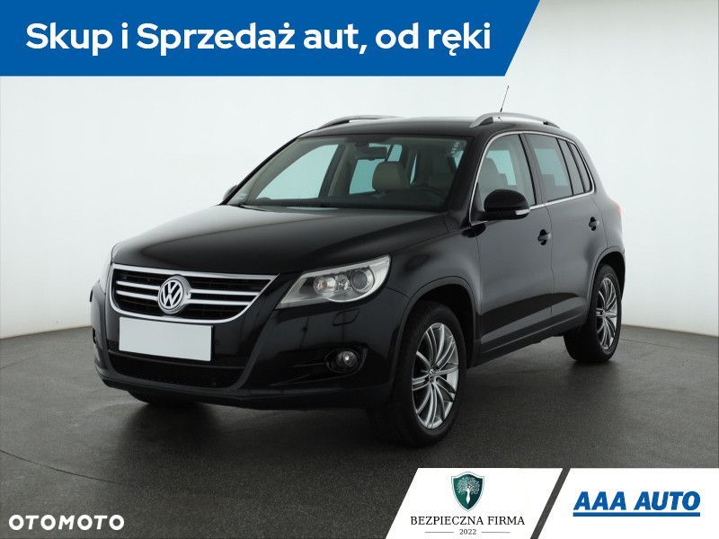 Volkswagen Tiguan - 2