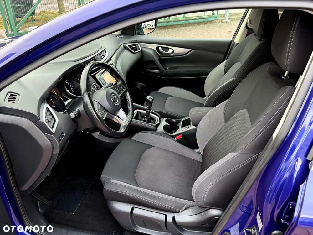 Nissan Qashqai 1.5 dCi N-Connecta EU6 - 14