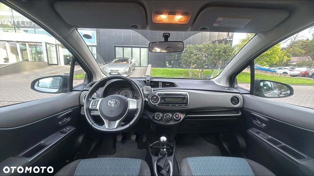 Toyota Yaris 1.33 Active - 8