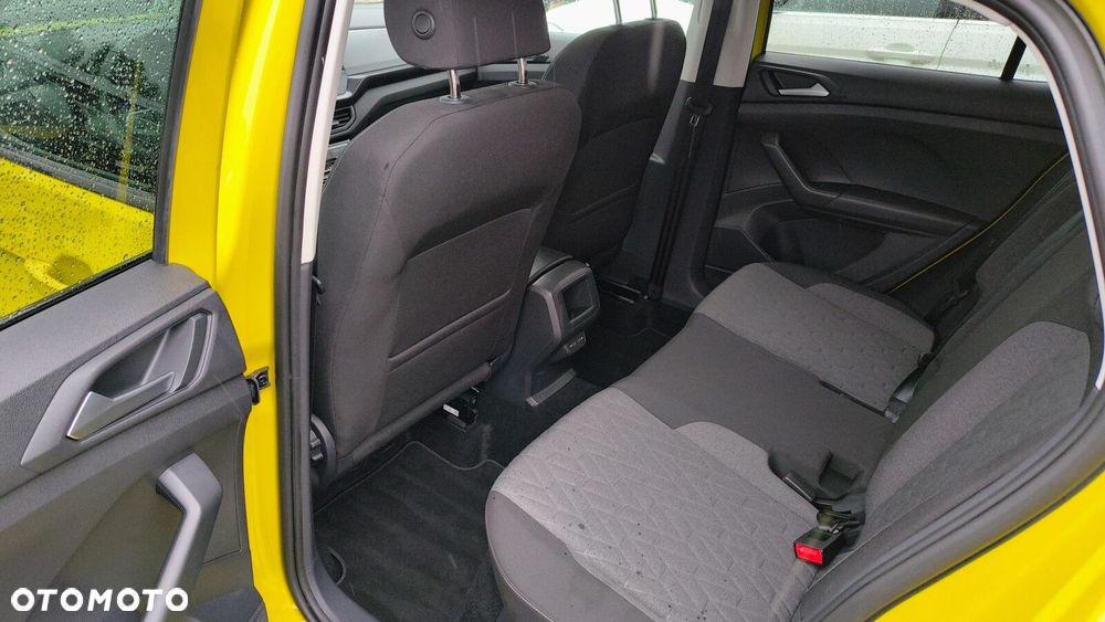 Volkswagen T-Cross - 11
