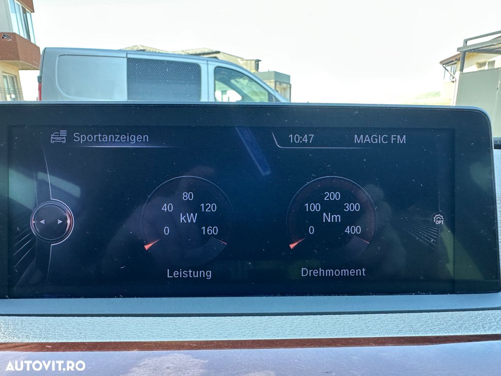 BMW Seria 3 320d Aut. Modern Line - 32
