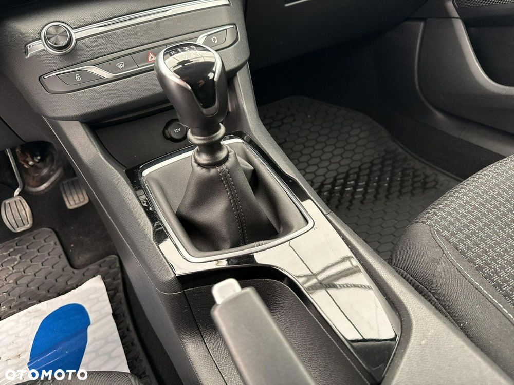 Peugeot 308 - 17
