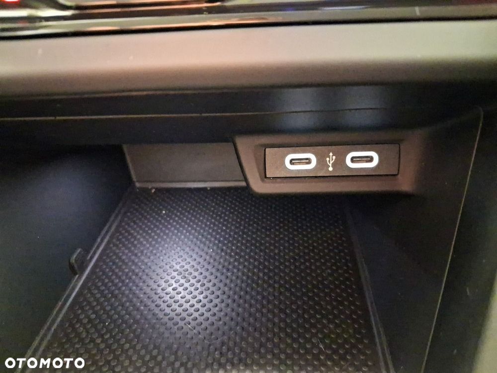 Volkswagen Taigo - 32