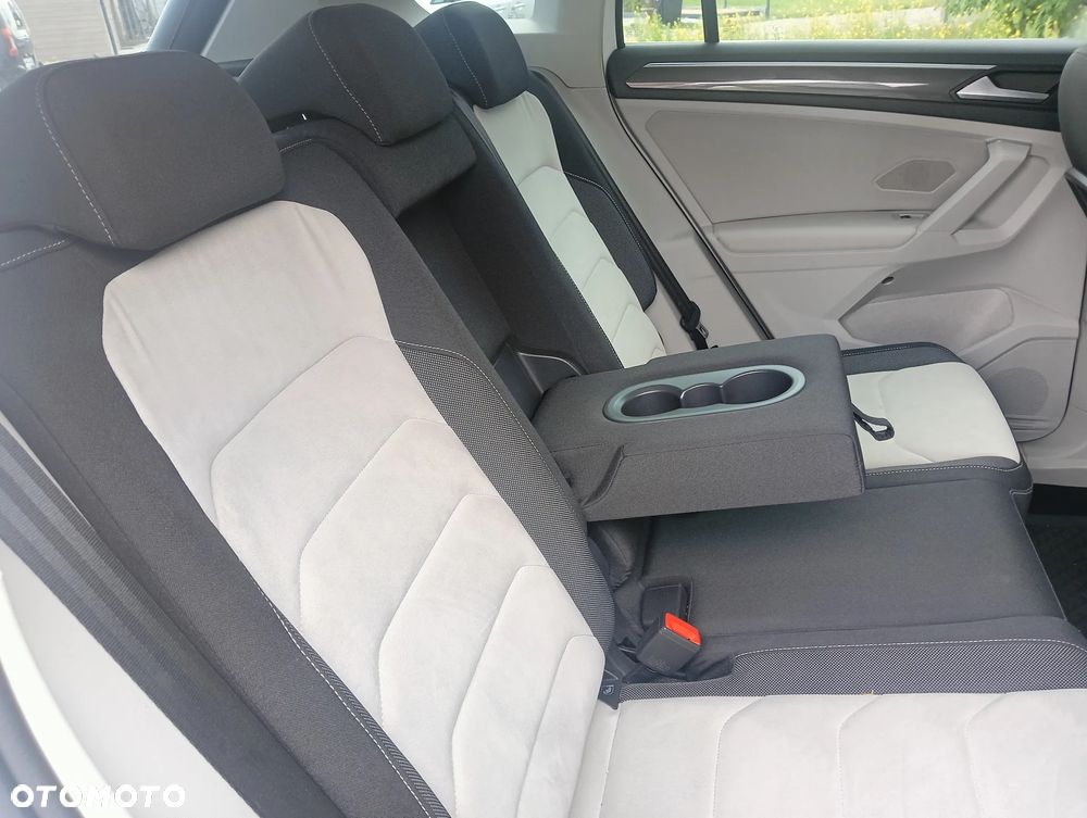 Volkswagen Tiguan 2.0 TDI SCR R-Line - 10