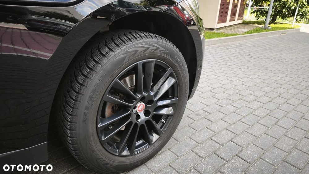 Jaguar F-Pace 2.0 i4D RWD Pure - 9