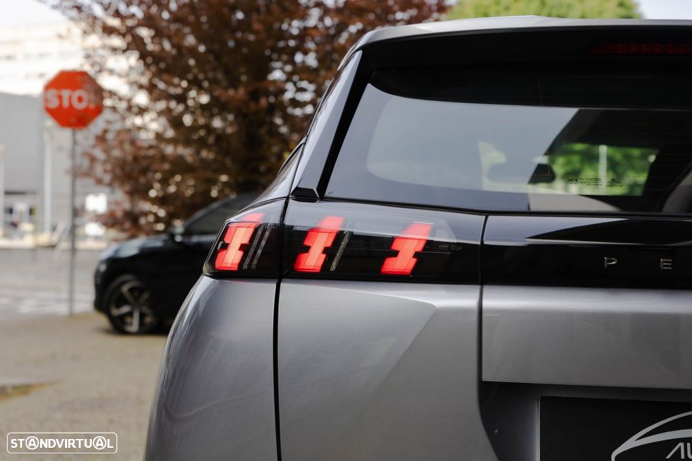 Peugeot 2008 1.2 PureTech Active - 19