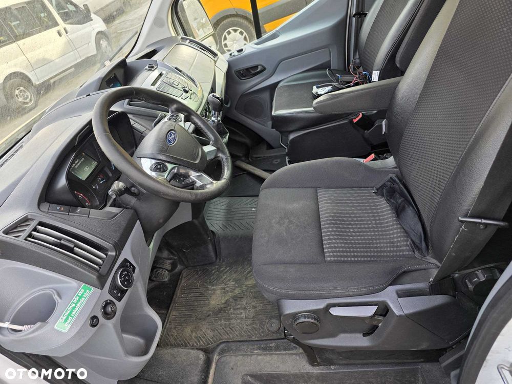 Ford Transit - 6