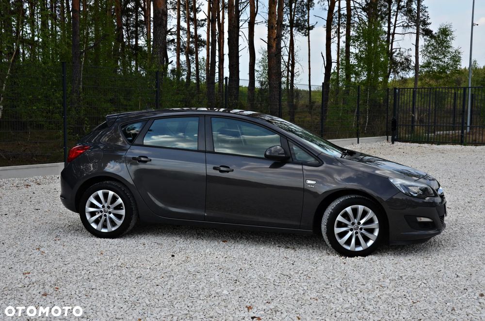 Opel Astra - 18