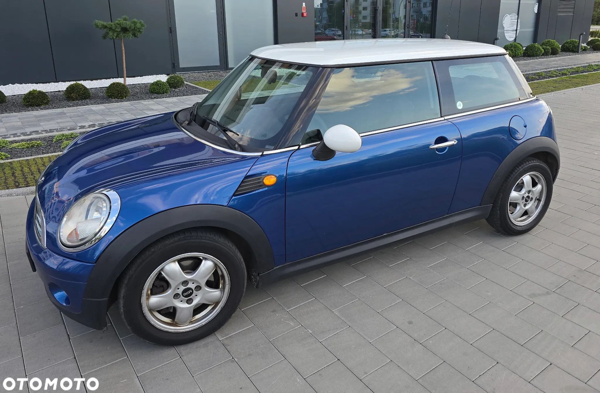 MINI Cooper Standard - 1