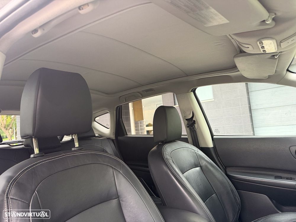 Nissan Qashqai 1.6 dCi Tekna Premium 18 360 - 40